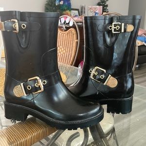 Vince Camuto Rain Boots